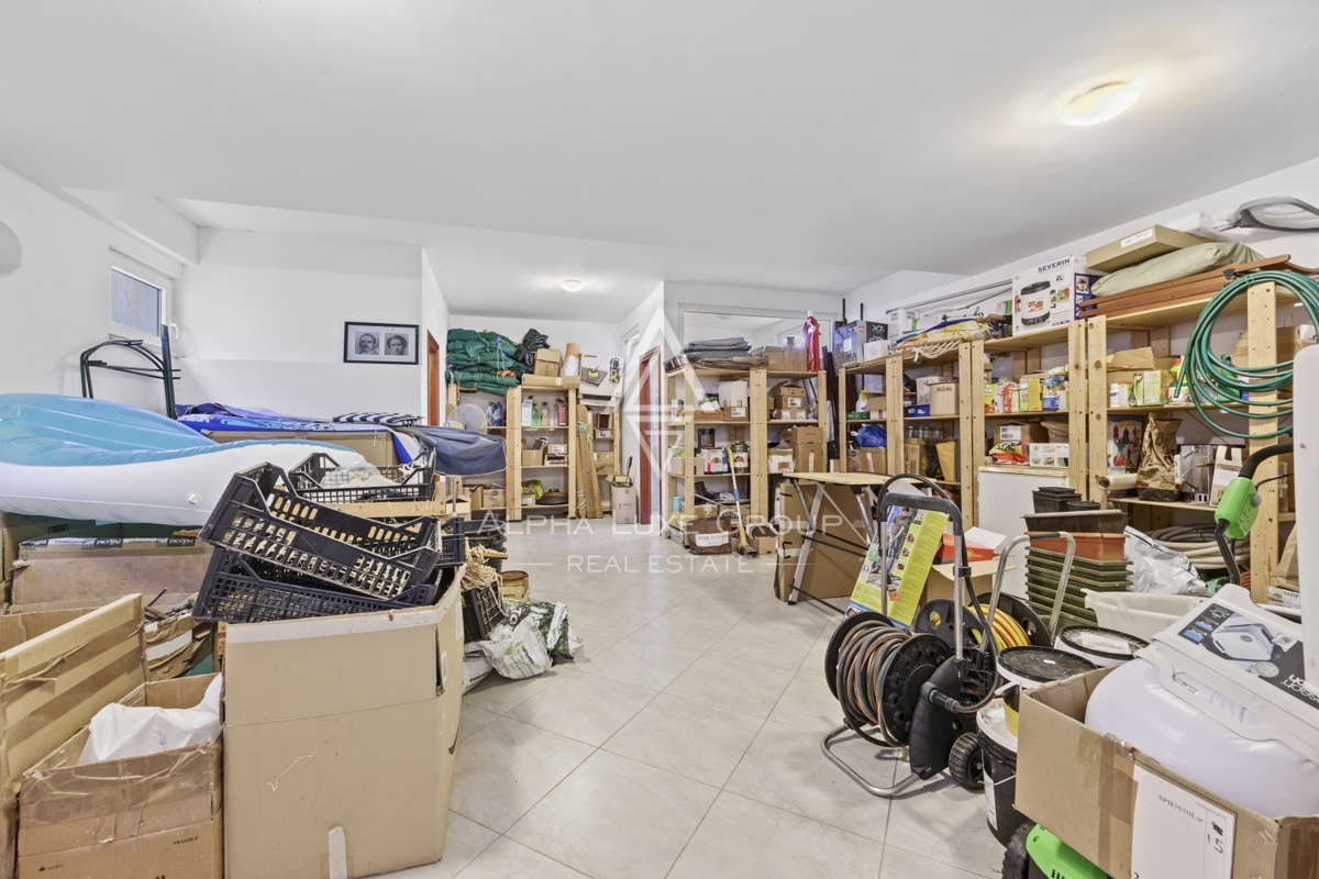 Brtonigla, Istria – Affascinante villa in pietra vista mare