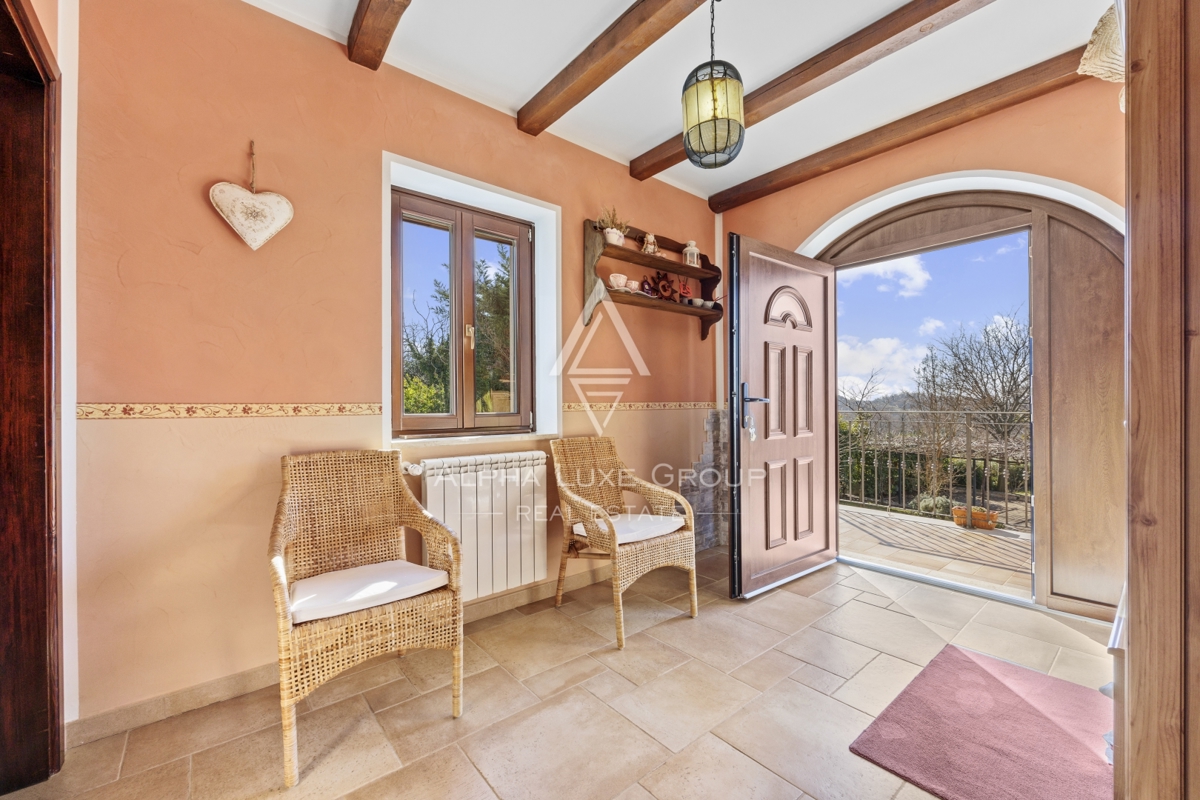 Brtonigla, Istria – Affascinante villa in pietra vista mare