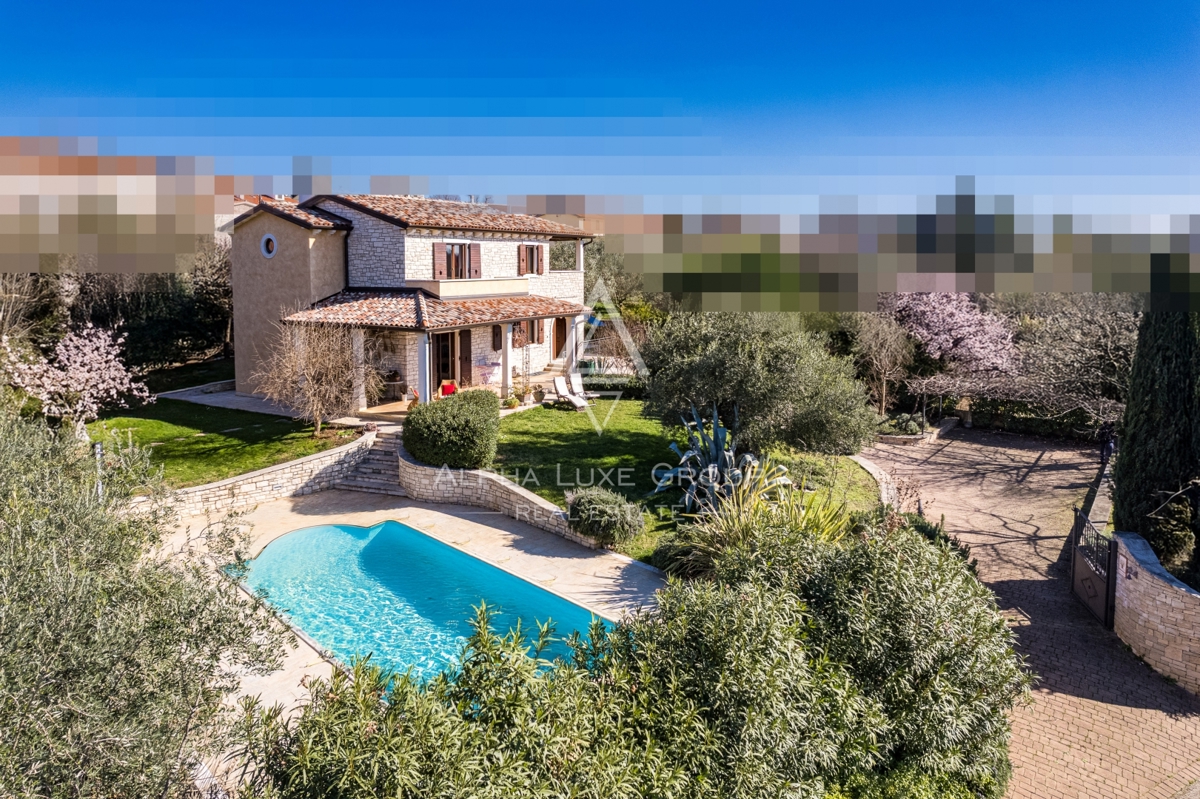 Brtonigla, Istria – Affascinante villa in pietra vista mare