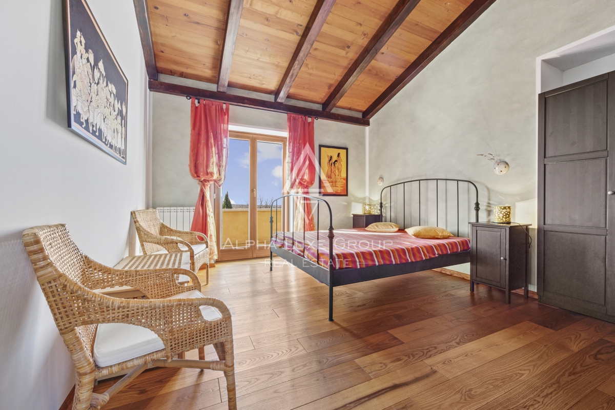 Brtonigla, Istria – Affascinante villa in pietra vista mare