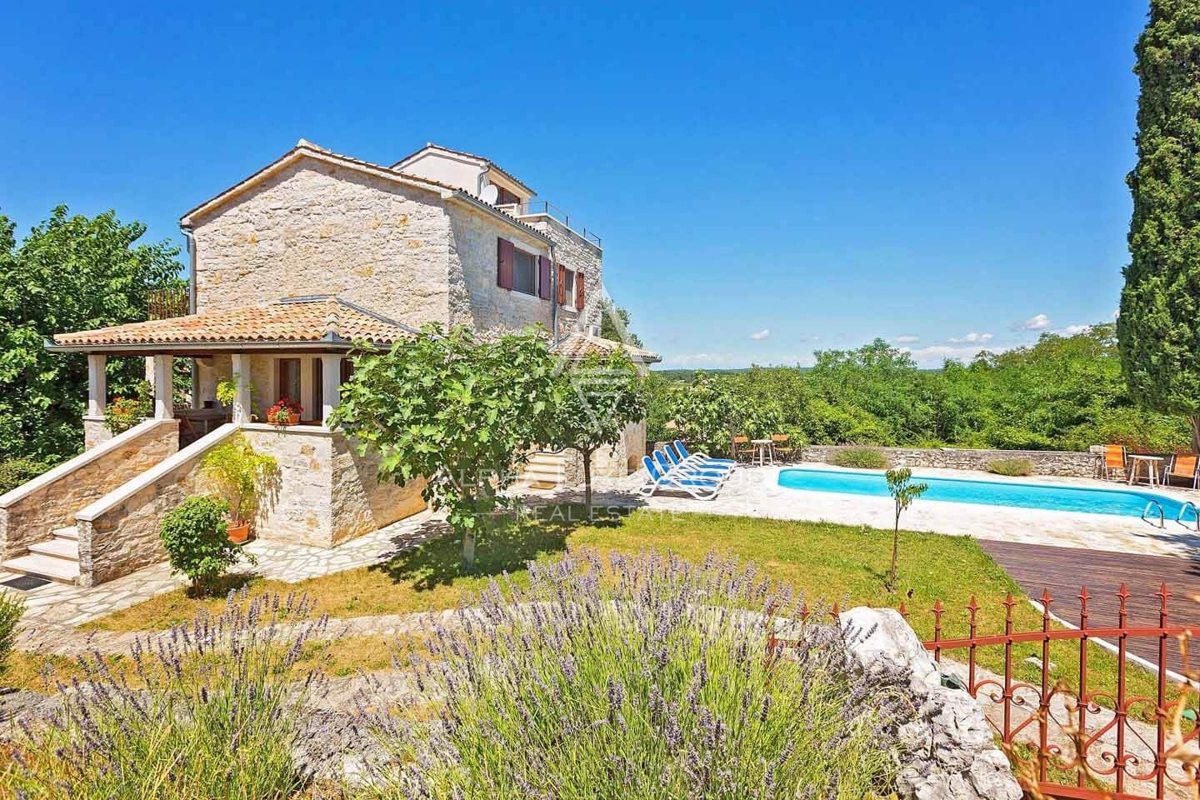 Visignano, Istria – Casa in pietra ristrutturata