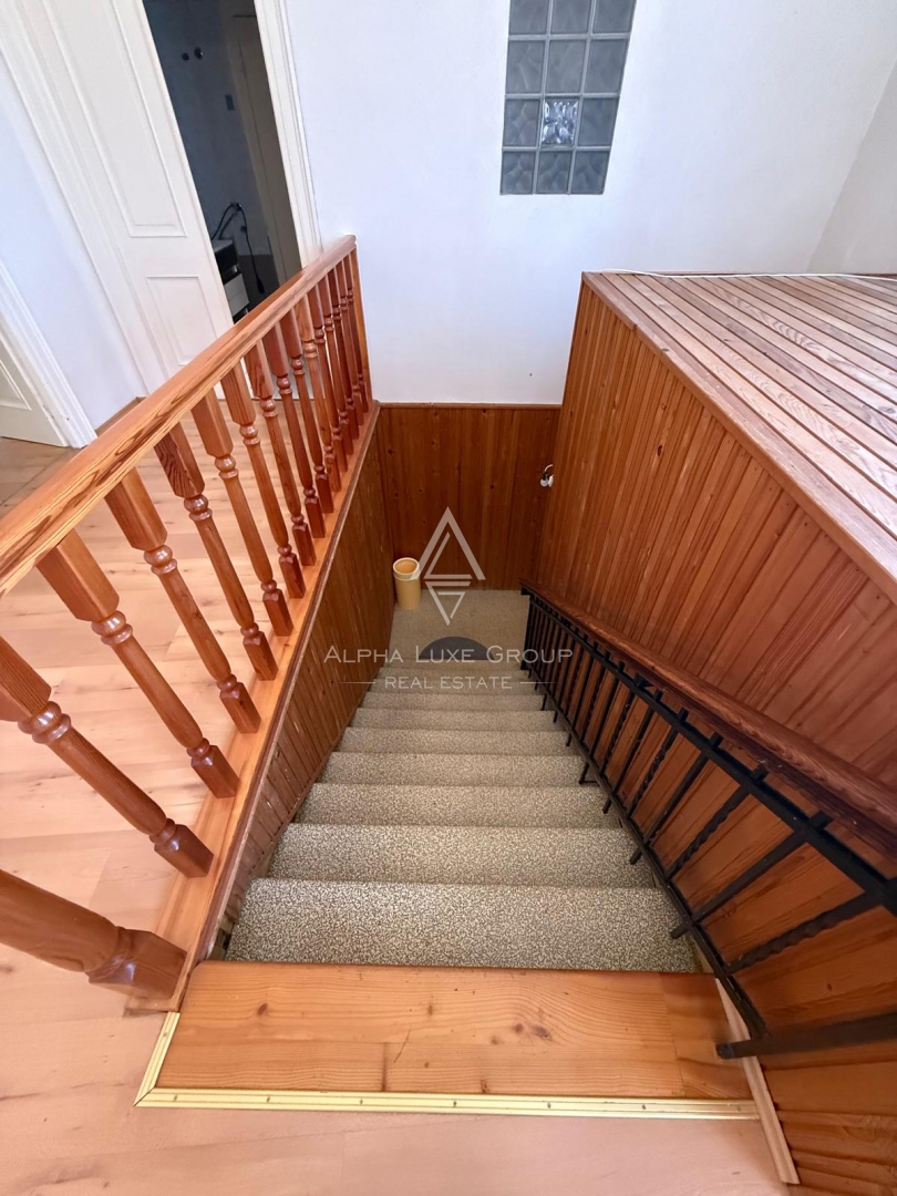 Istria, Brtonigla: Ampio appartamento vista mare in centro