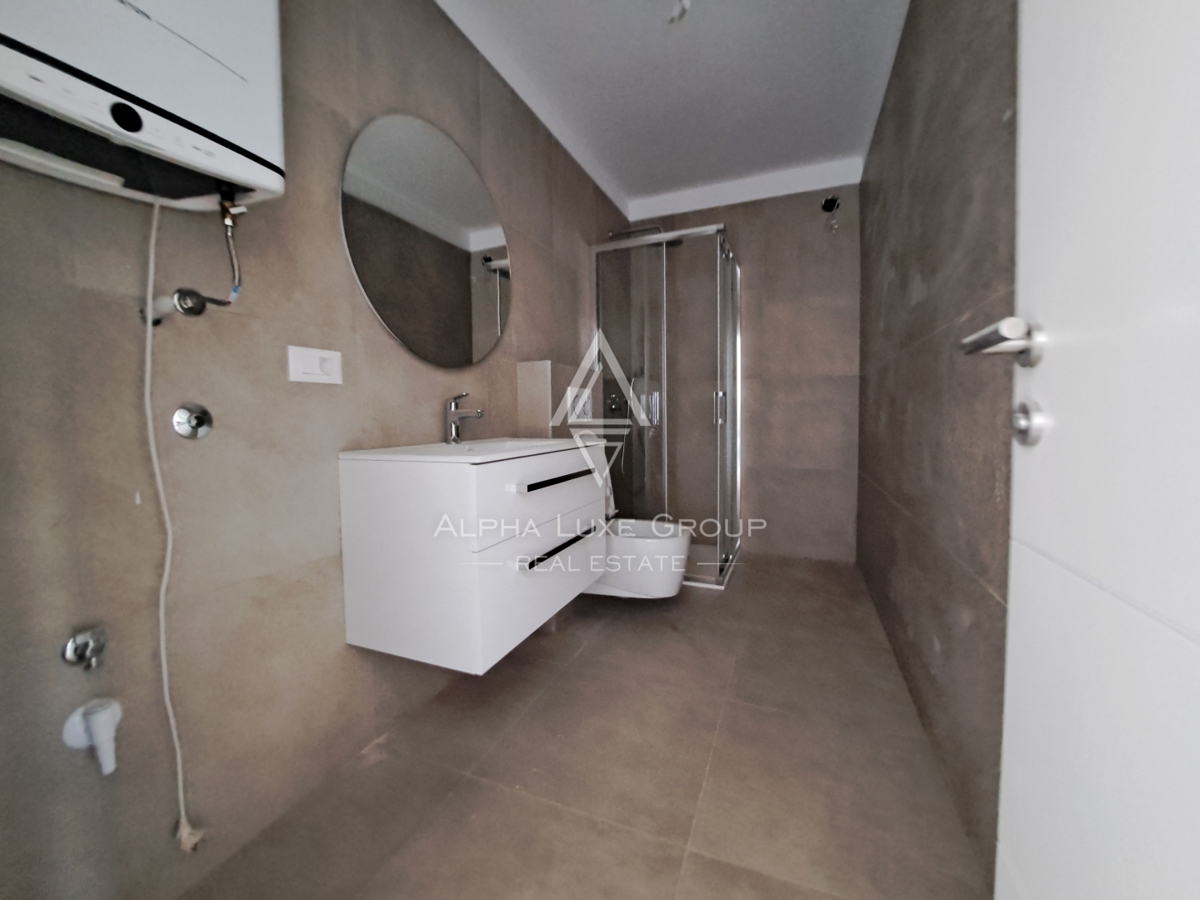 Parenzo, Istria: Moderno appartamento al piano T in vendita