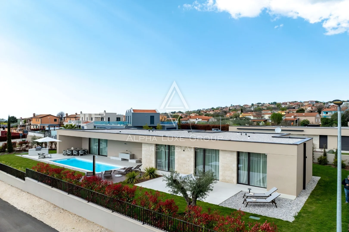 Istria, Poreč: Villa di lusso al bordo del villaggio