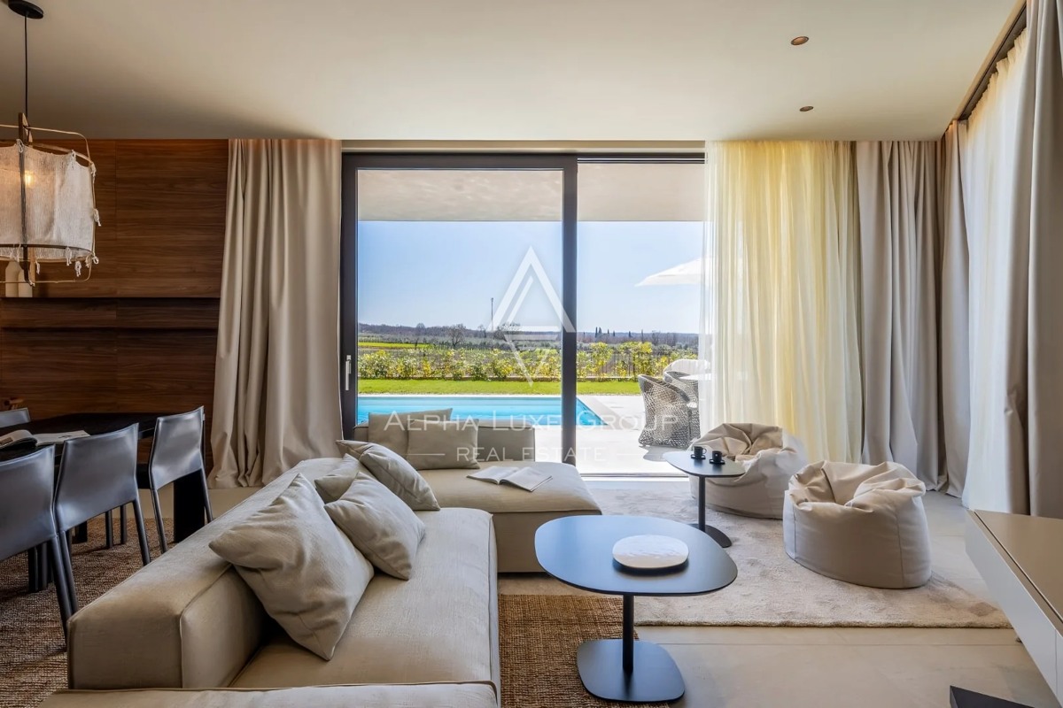 Istria, Poreč: Villa di lusso al bordo del villaggio