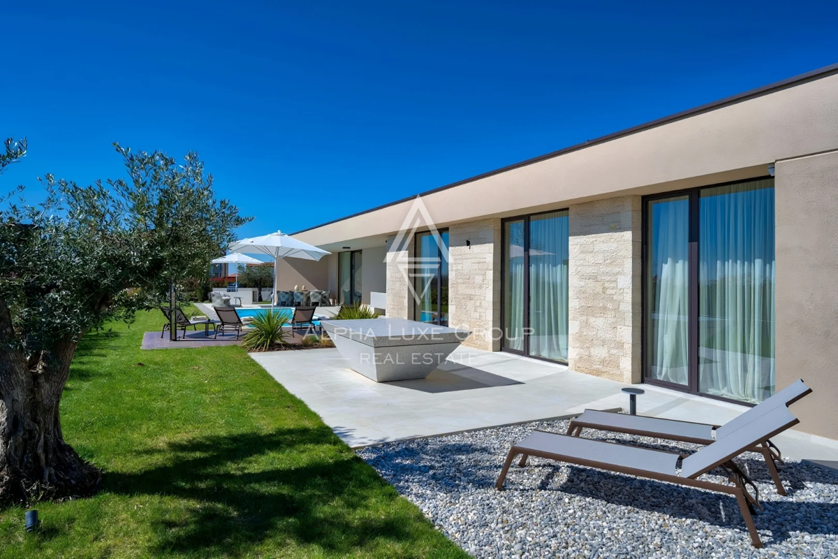 Istria, Poreč: Villa di lusso al bordo del villaggio