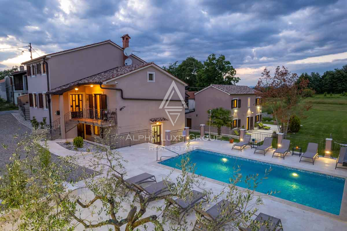 Istria, Pićan: Tenuta con 3 ville su ampio lotto