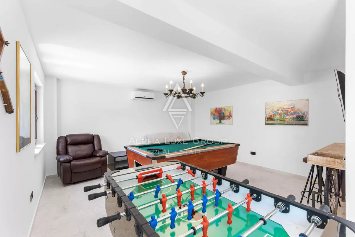 Istria, Pićan: Tenuta con 3 ville su ampio lotto