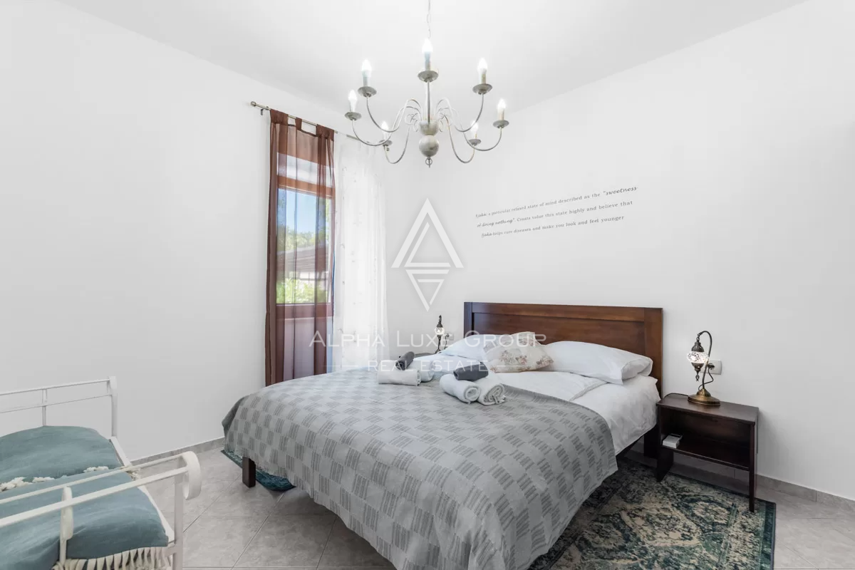 Istria, Pićan: Tenuta con 3 ville su ampio lotto