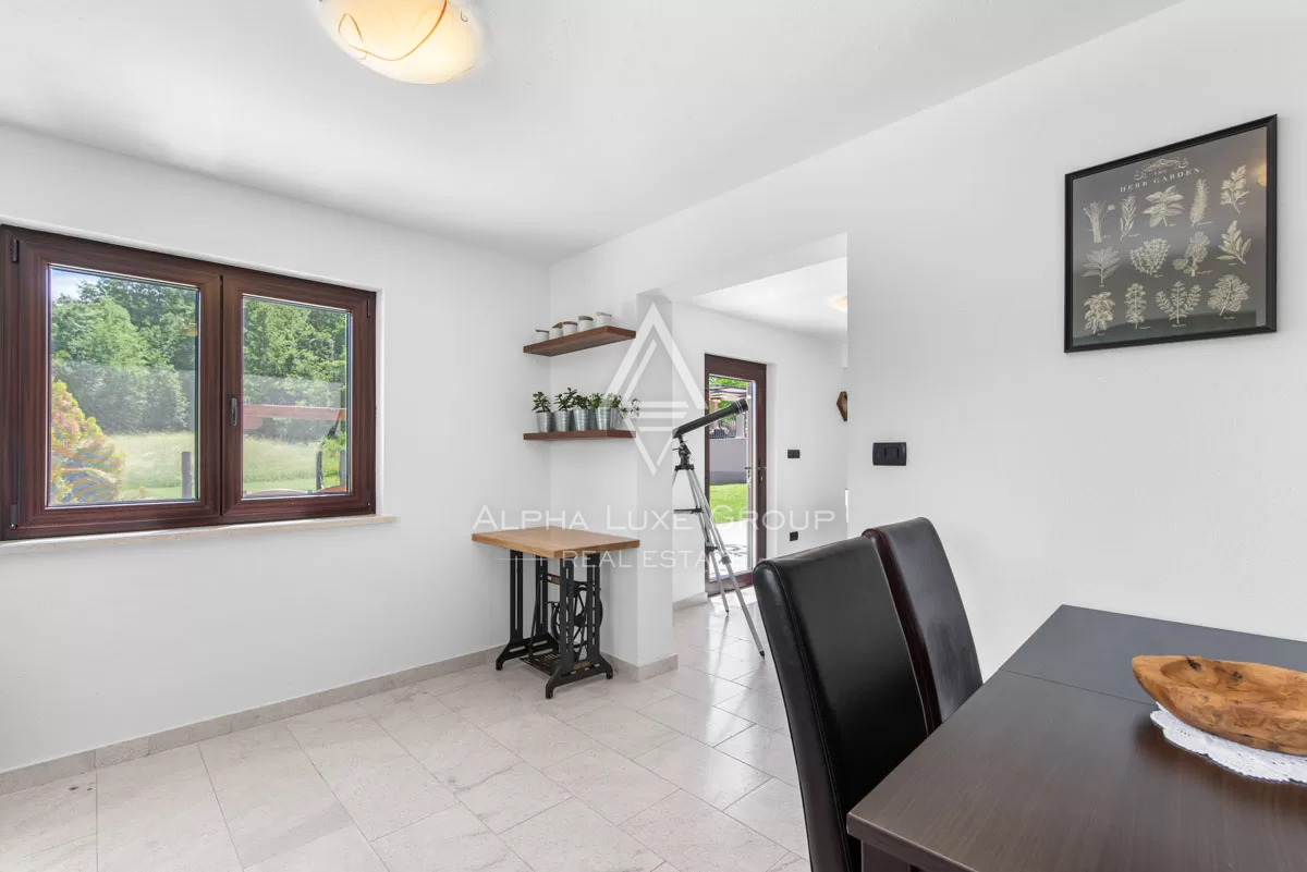 Istria, Pićan: Tenuta con 3 ville su ampio lotto