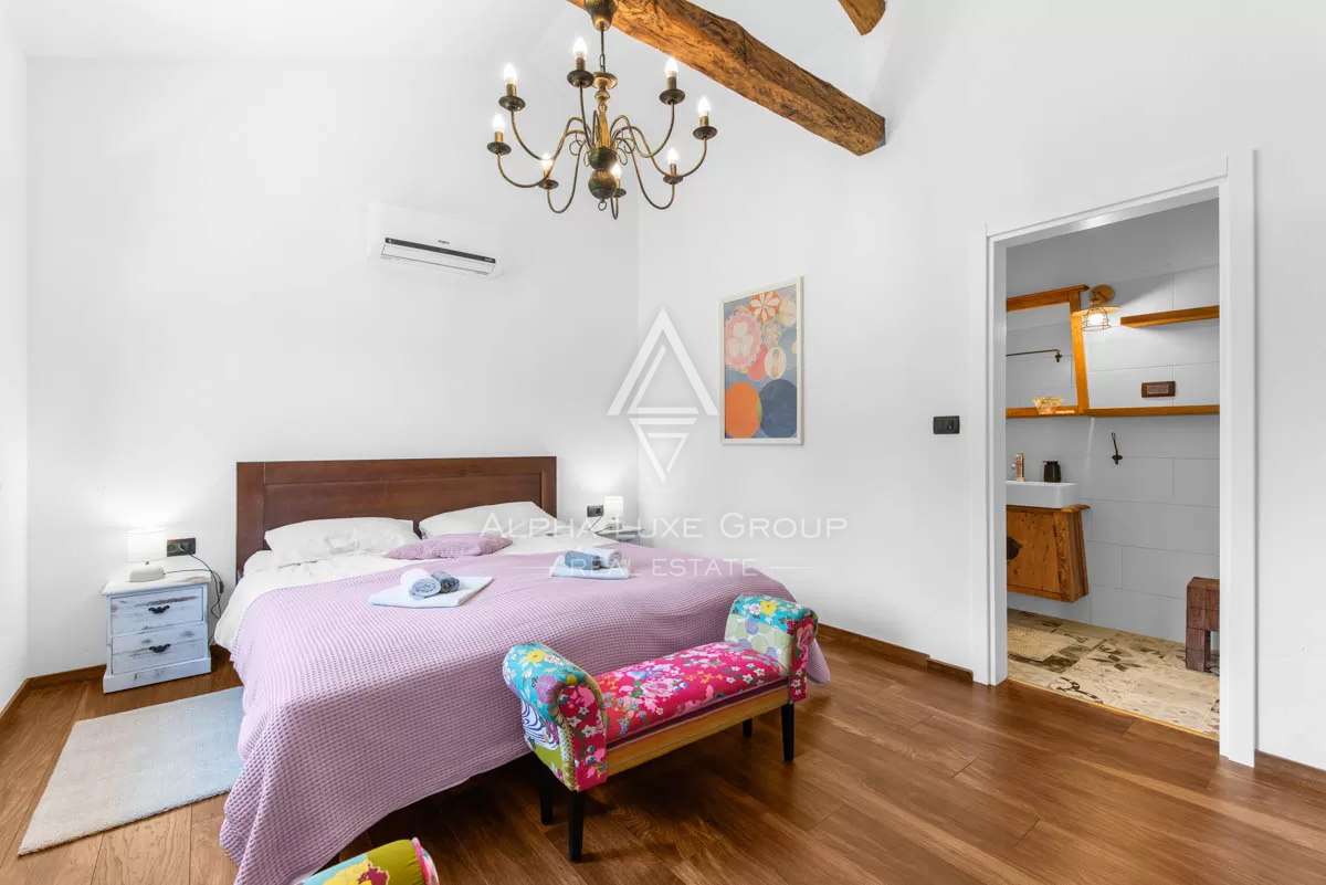 Istria, Pićan: Tenuta con 3 ville su ampio lotto