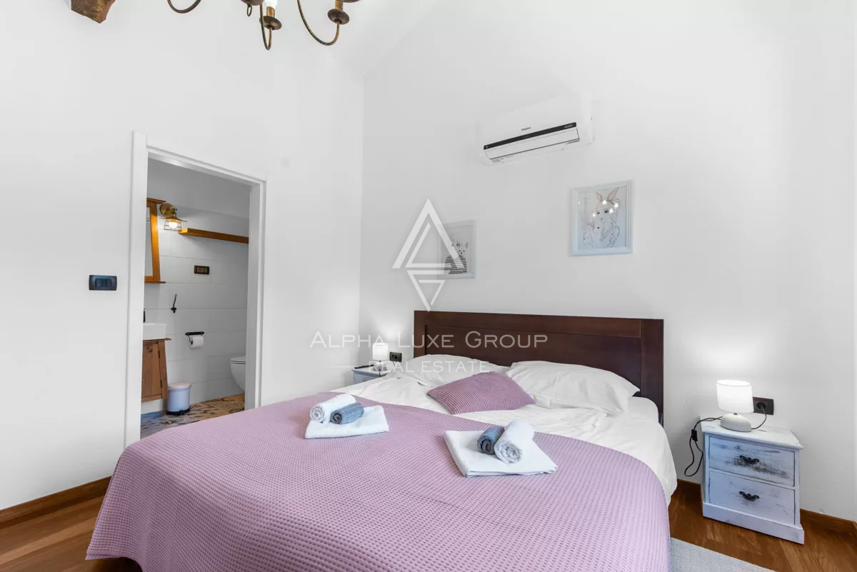 Istria, Pićan: Tenuta con 3 ville su ampio lotto