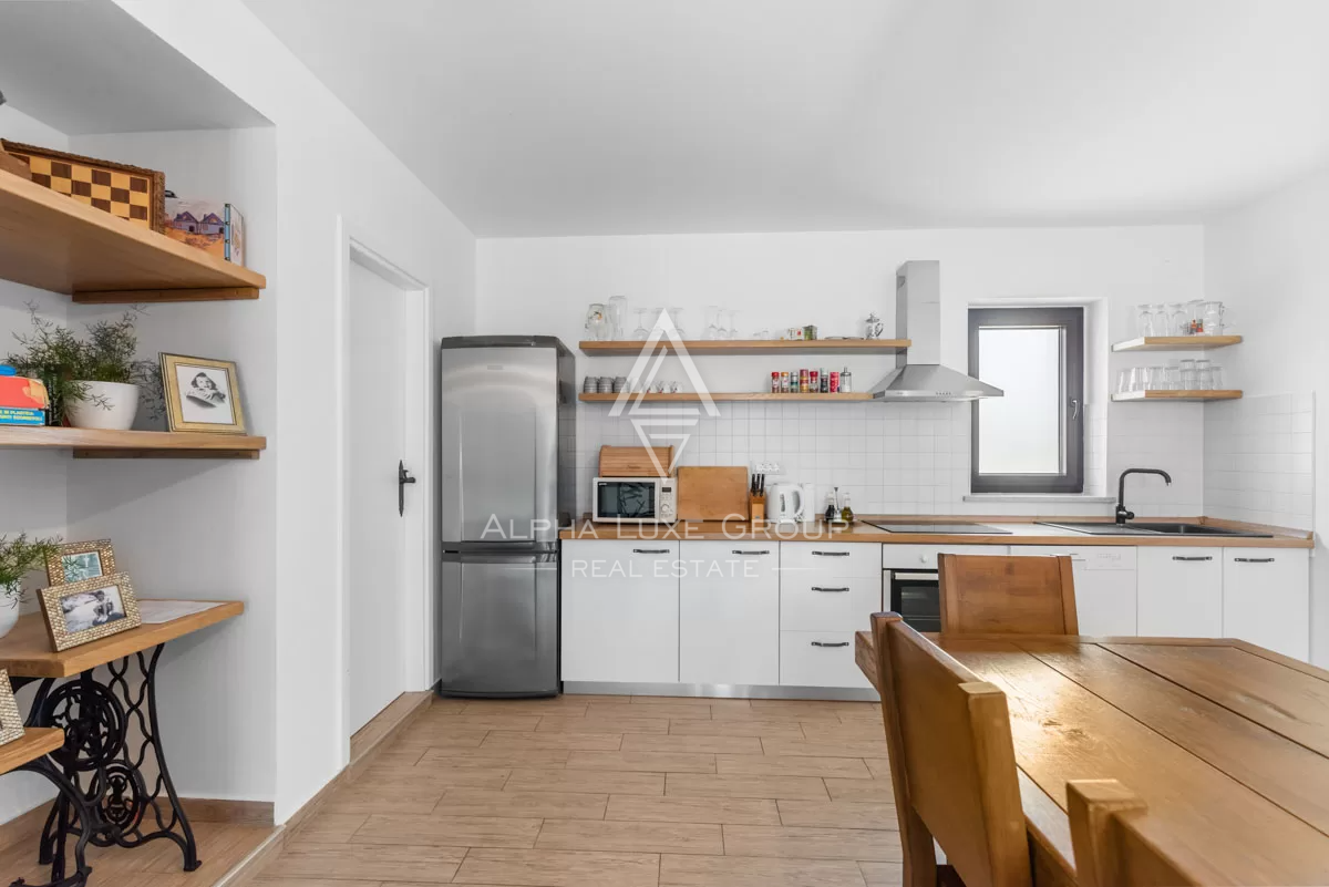 Istria, Pićan: Tenuta con 3 ville su ampio lotto