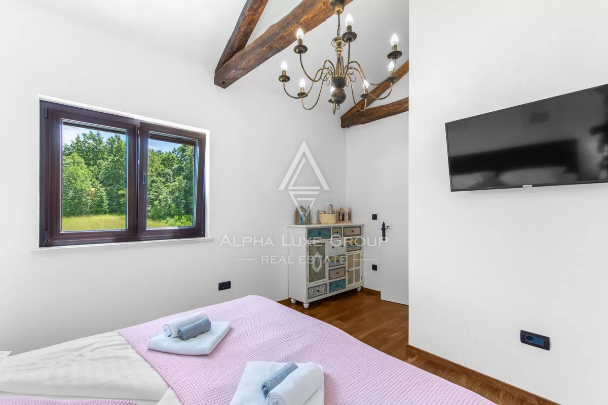 Istria, Pićan: Tenuta con 3 ville su ampio lotto