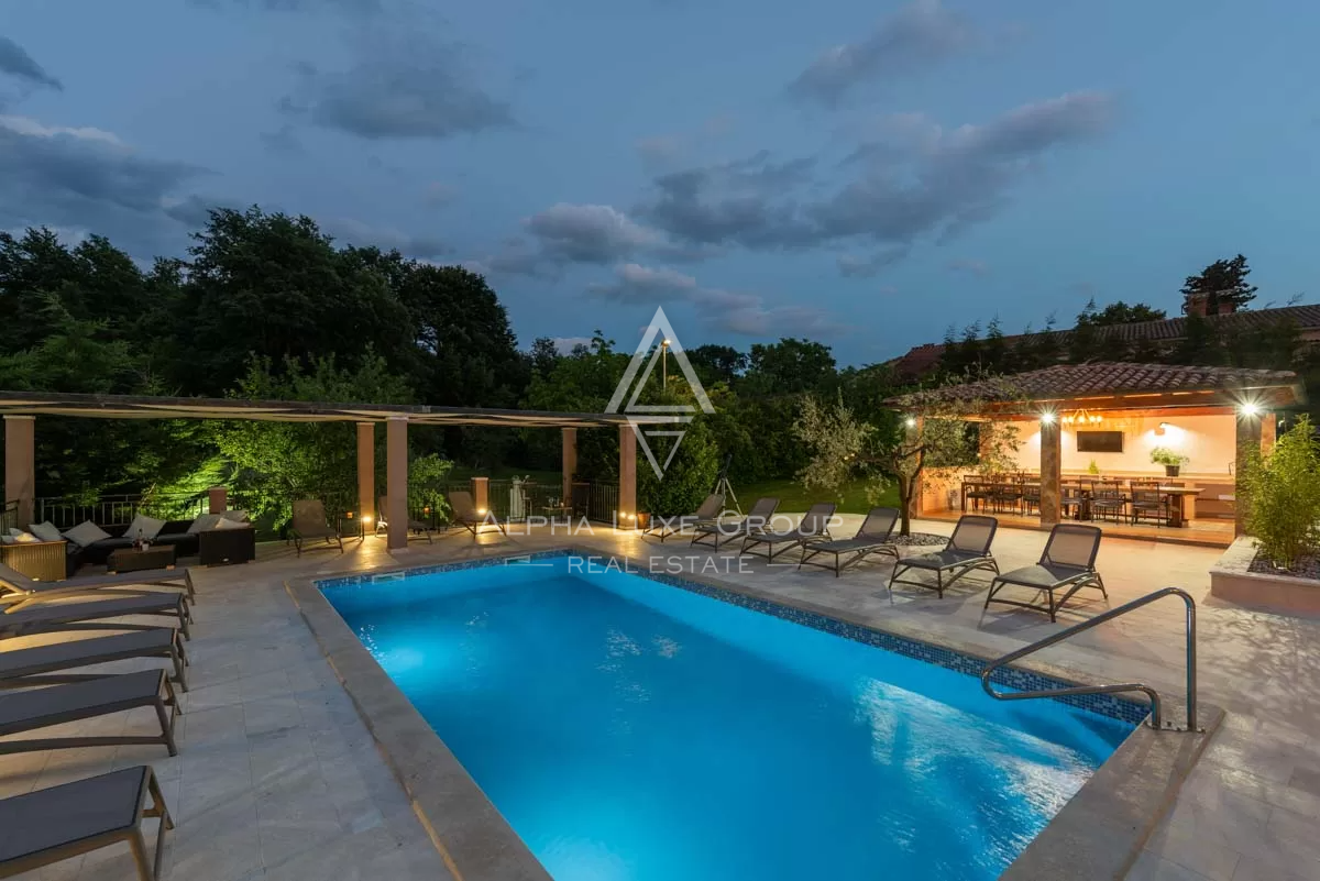 Istria, Pićan: Tenuta con 3 ville su ampio lotto