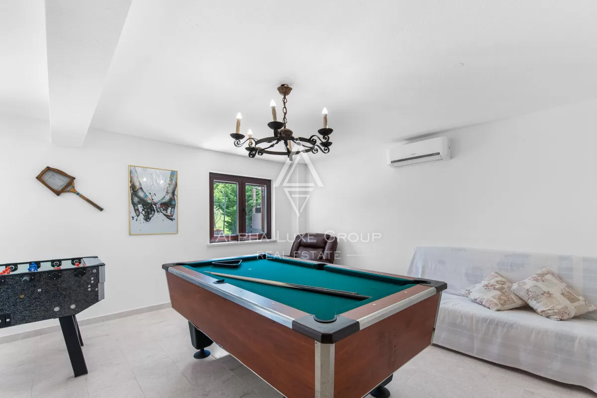 Istria, Pićan: Tenuta con 3 ville su ampio lotto