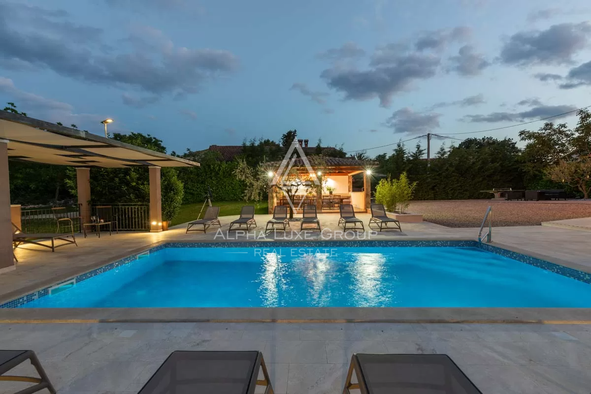 Istria, Pićan: Tenuta con 3 ville su ampio lotto