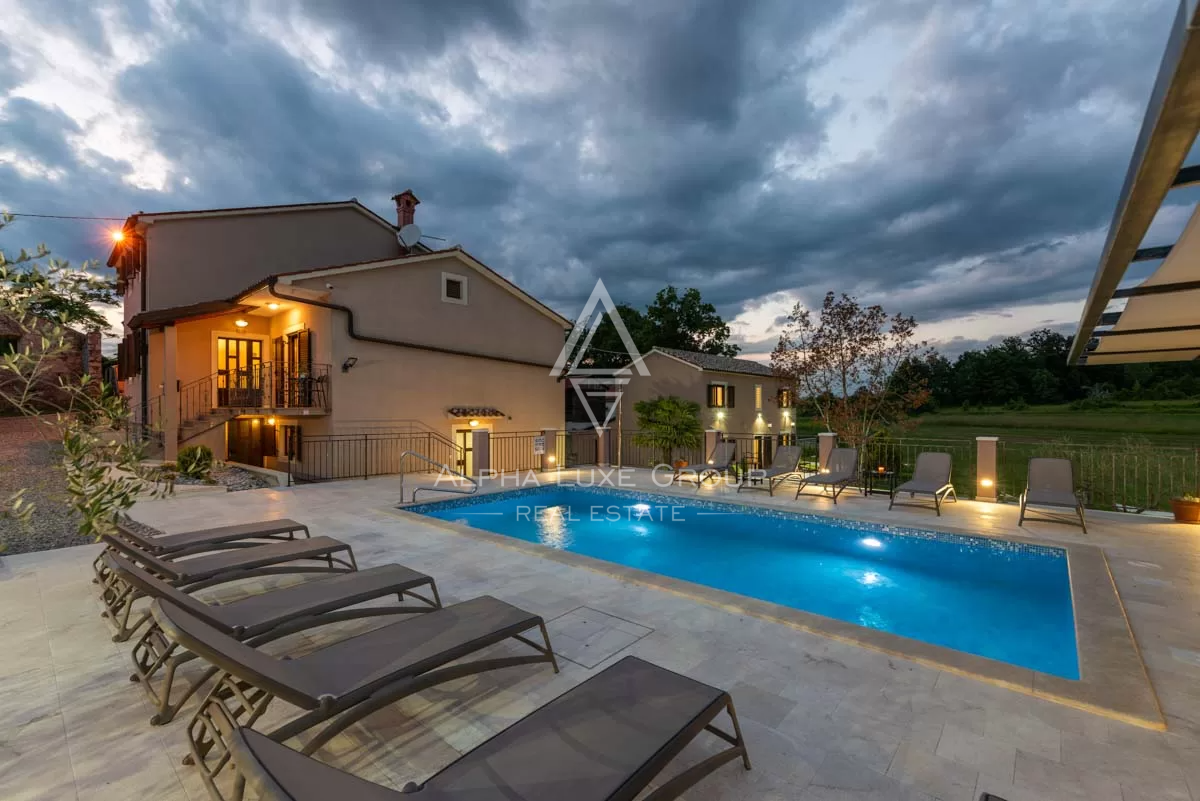 Istria, Pićan: Tenuta con 3 ville su ampio lotto