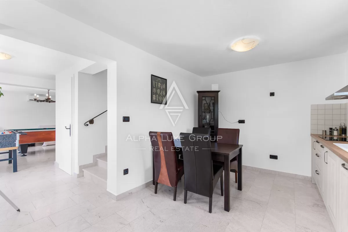 Istria, Pićan: Tenuta con 3 ville su ampio lotto