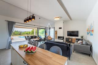 Istria, Labin: Casa affascinante con piscina