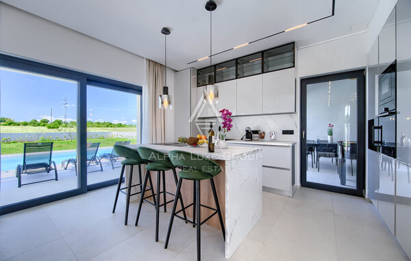 Istria, Labin: Casa moderna con piscina e tennis