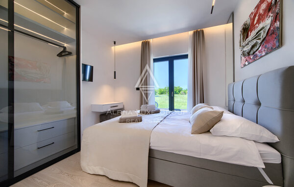 Istria, Labin: Casa moderna con piscina e tennis