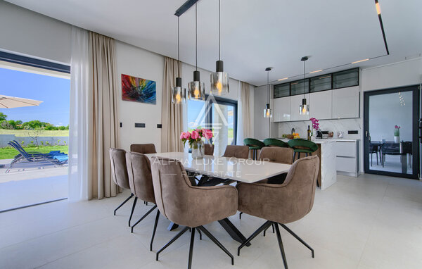 Istria, Labin: Casa moderna con piscina e tennis