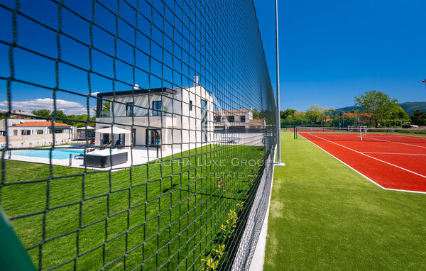 Istria, Labin: Casa moderna con piscina e tennis
