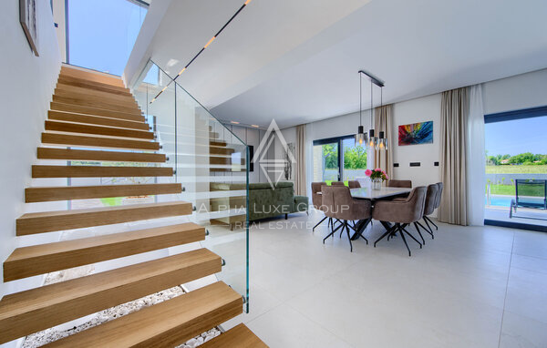 Istria, Labin: Casa moderna con piscina e tennis