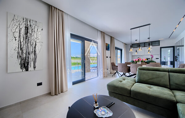 Istria, Labin: Casa moderna con piscina e tennis