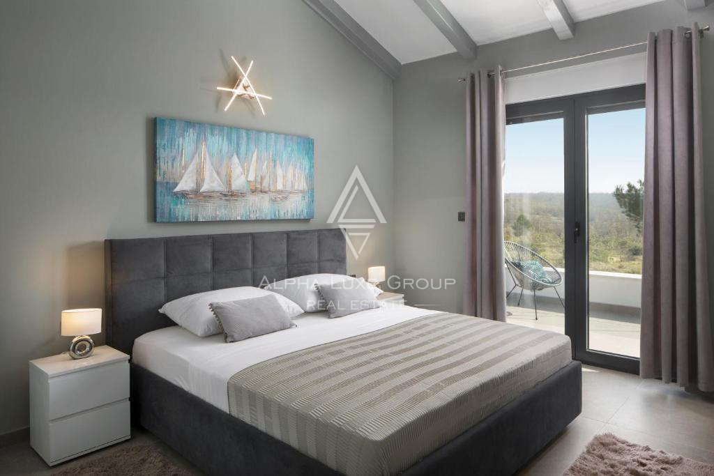 Istria, Vodnjan: Villa moderna con piscina