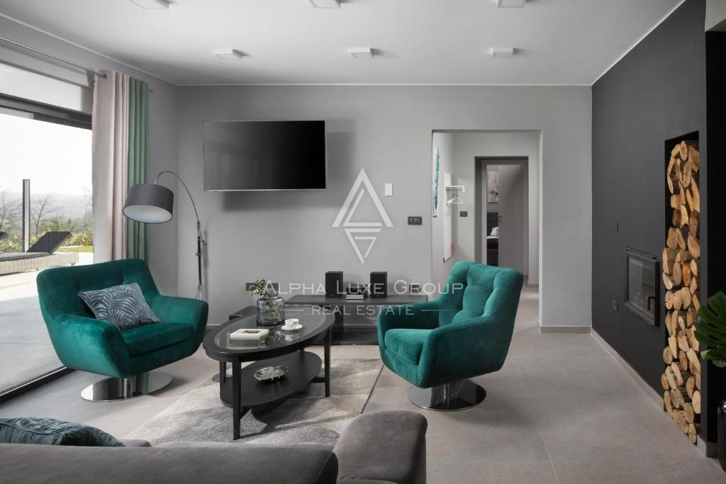 Istria, Vodnjan: Villa moderna con piscina