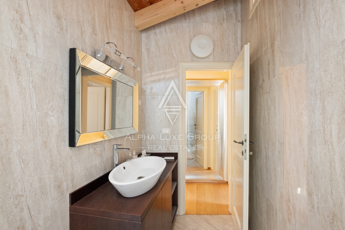 Istria, Novigrad – Casa ristrutturata vicino al mare