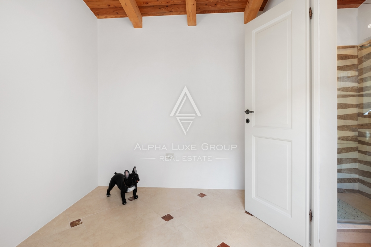 Istria, Novigrad – Casa ristrutturata vicino al mare