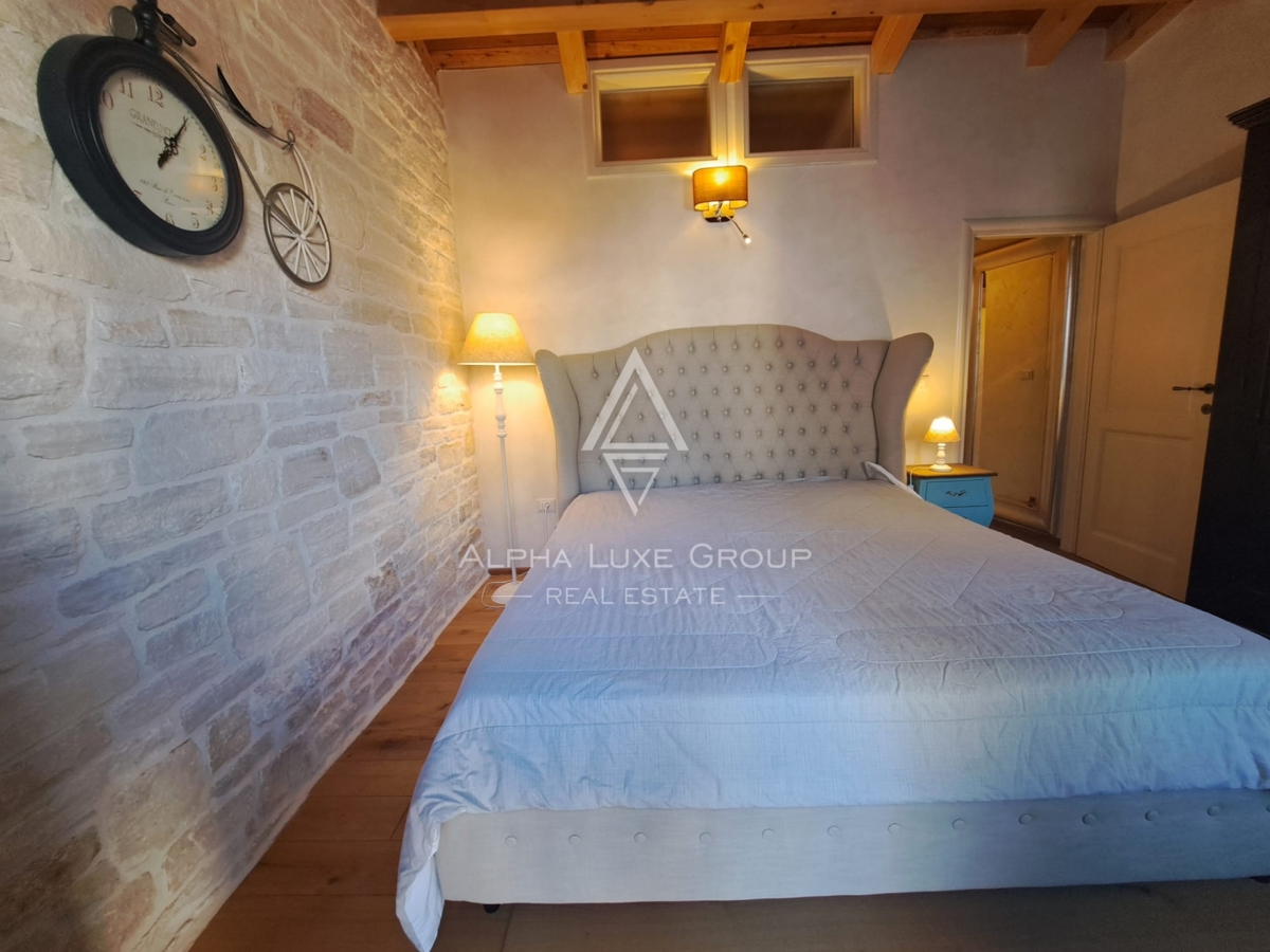 Istria, Novigrad – Casa ristrutturata vicino al mare