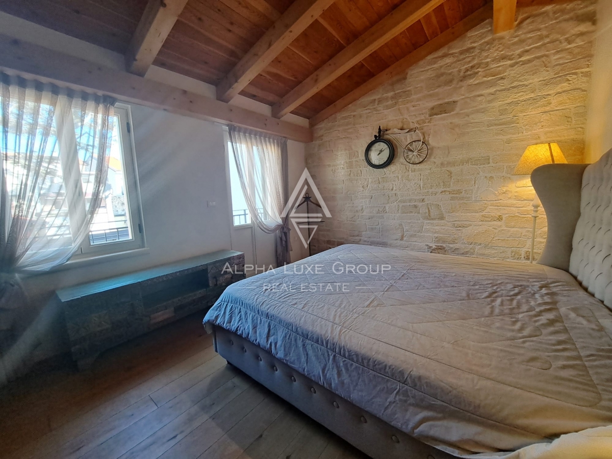 Istria, Novigrad – Casa ristrutturata vicino al mare