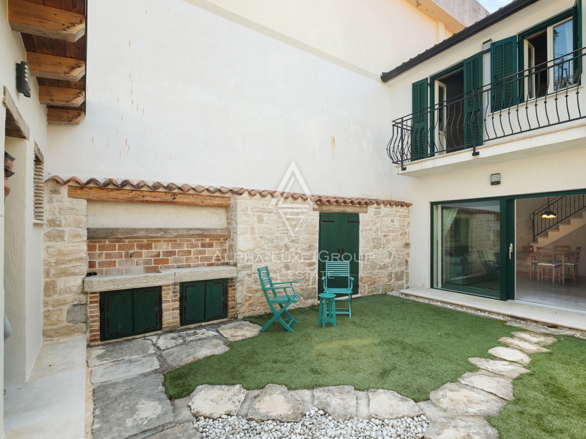 Istria, Novigrad – Casa ristrutturata vicino al mare