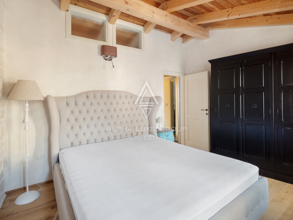 Istria, Novigrad – Casa ristrutturata vicino al mare