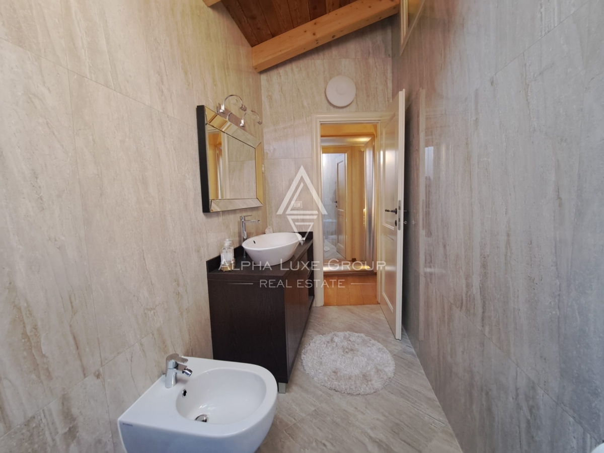 Istria, Novigrad – Casa ristrutturata vicino al mare