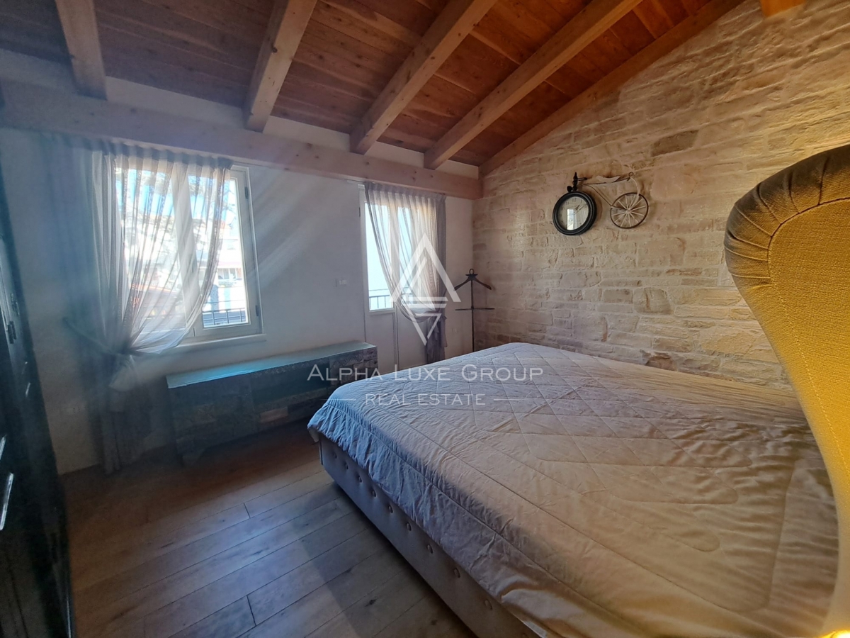 Istria, Novigrad – Casa ristrutturata vicino al mare