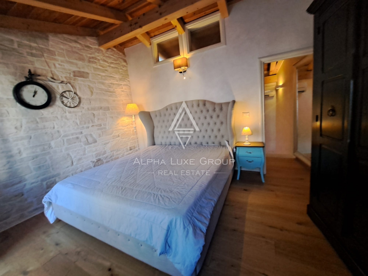 Istria, Novigrad – Casa ristrutturata vicino al mare