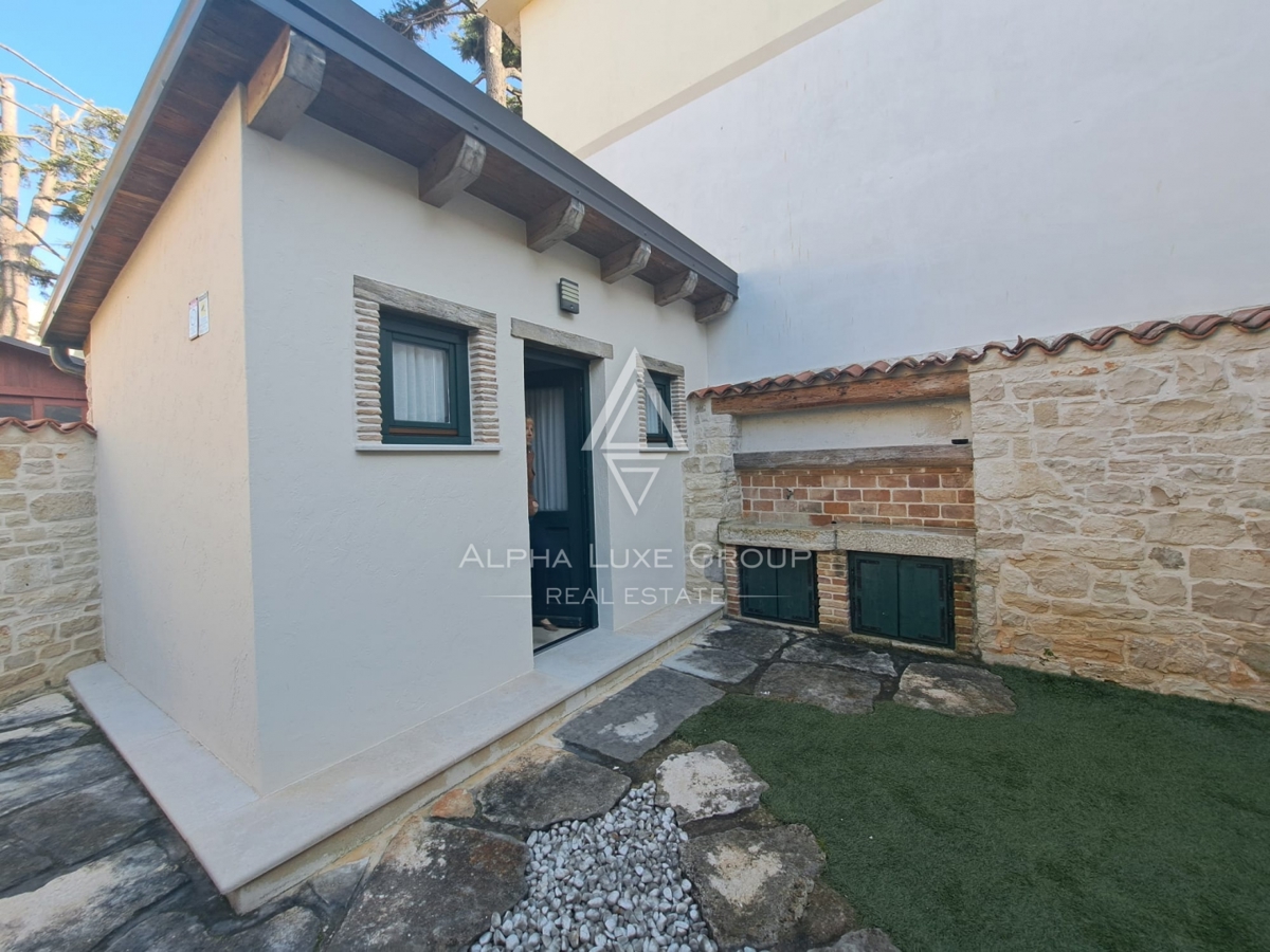 Istria, Novigrad – Casa ristrutturata vicino al mare