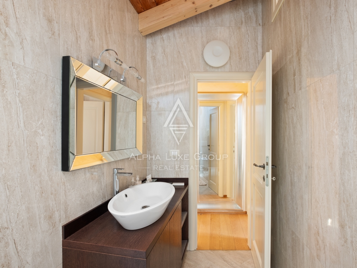 Istria, Novigrad – Casa ristrutturata vicino al mare