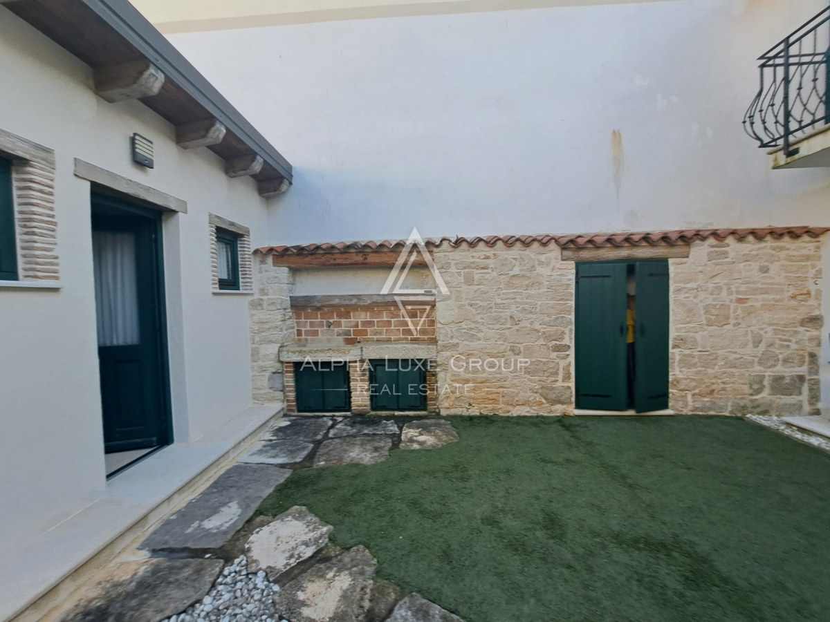 Istria, Novigrad – Casa ristrutturata vicino al mare