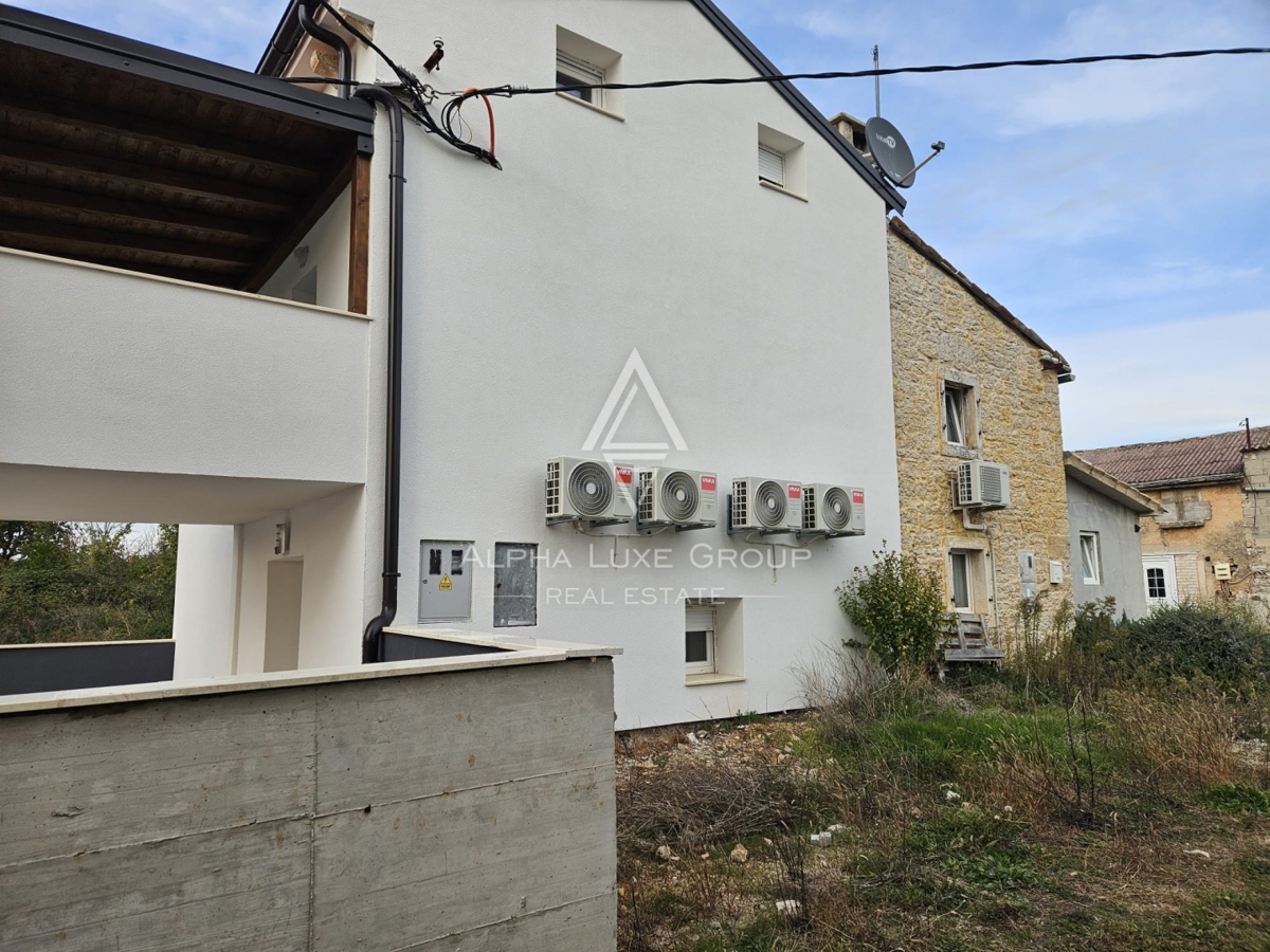 Istria, Gimino – casa indipendente ristrutturata con piscina