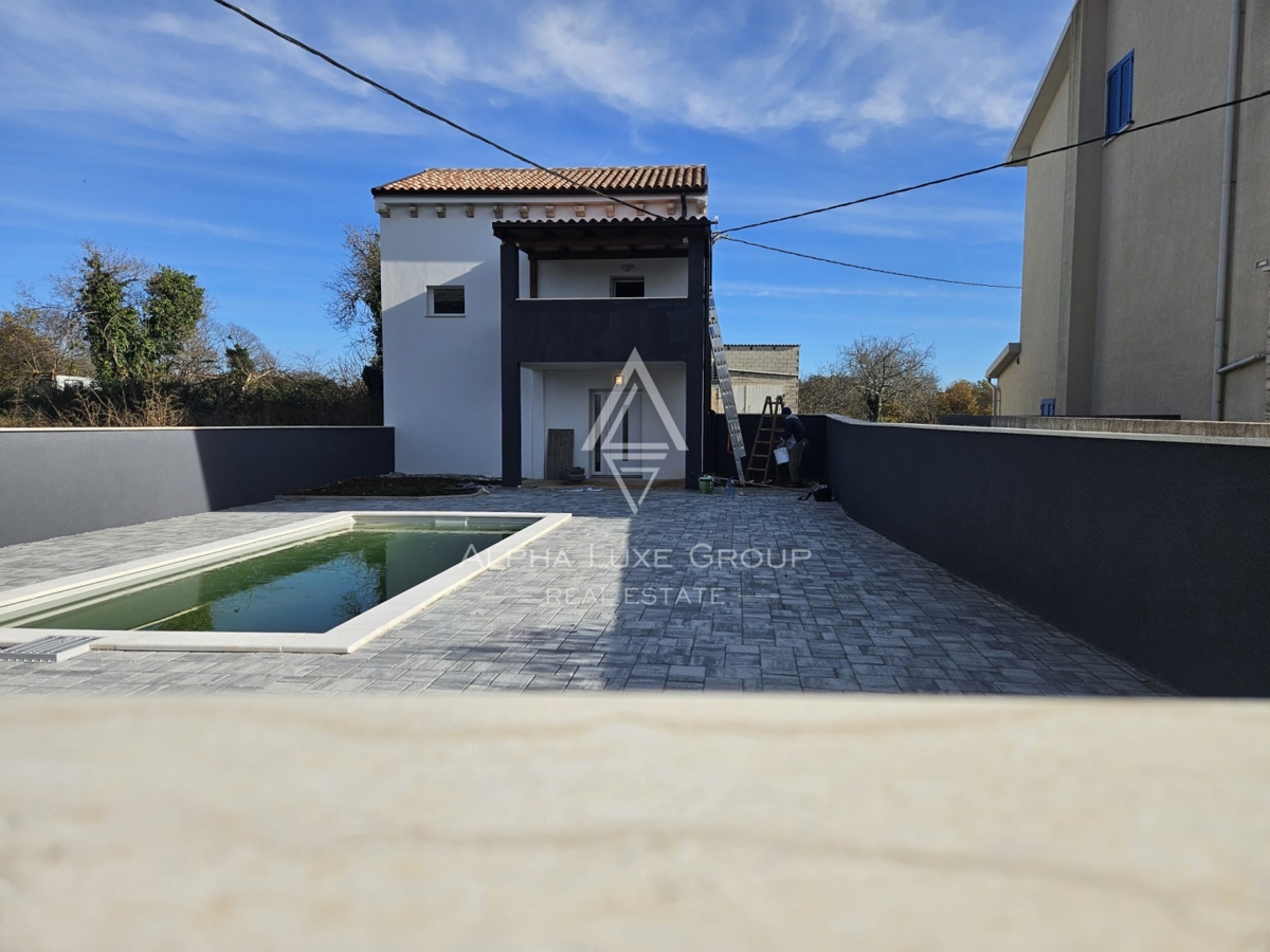 Istria, Gimino – casa indipendente ristrutturata con piscina