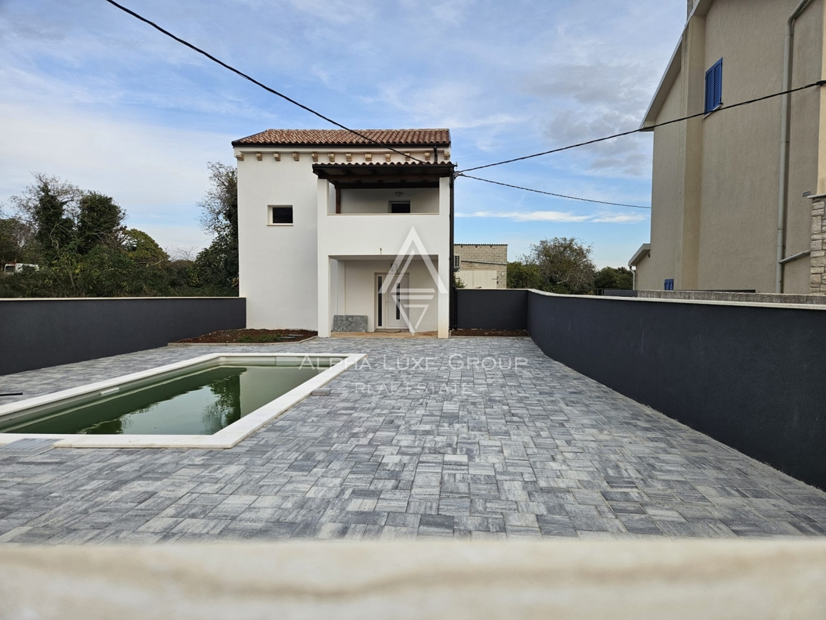 Istria, Gimino – casa indipendente ristrutturata con piscina