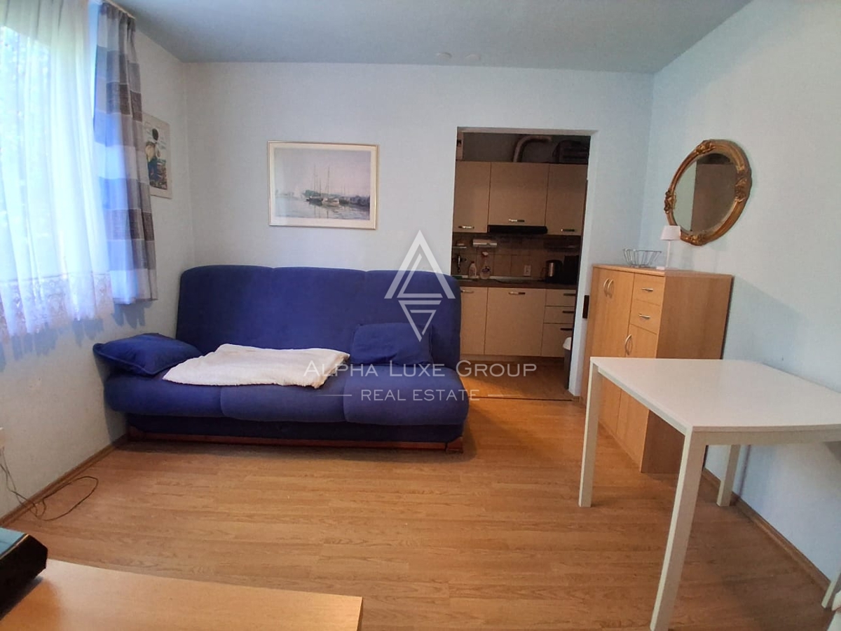 Istria, Červar Porat – Appartamento con balcone