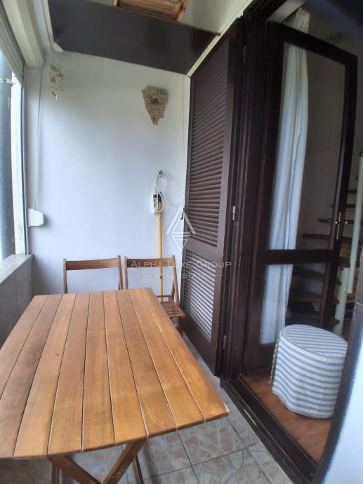 Istria, Červar Porat: Appartamento con soppalco balcone