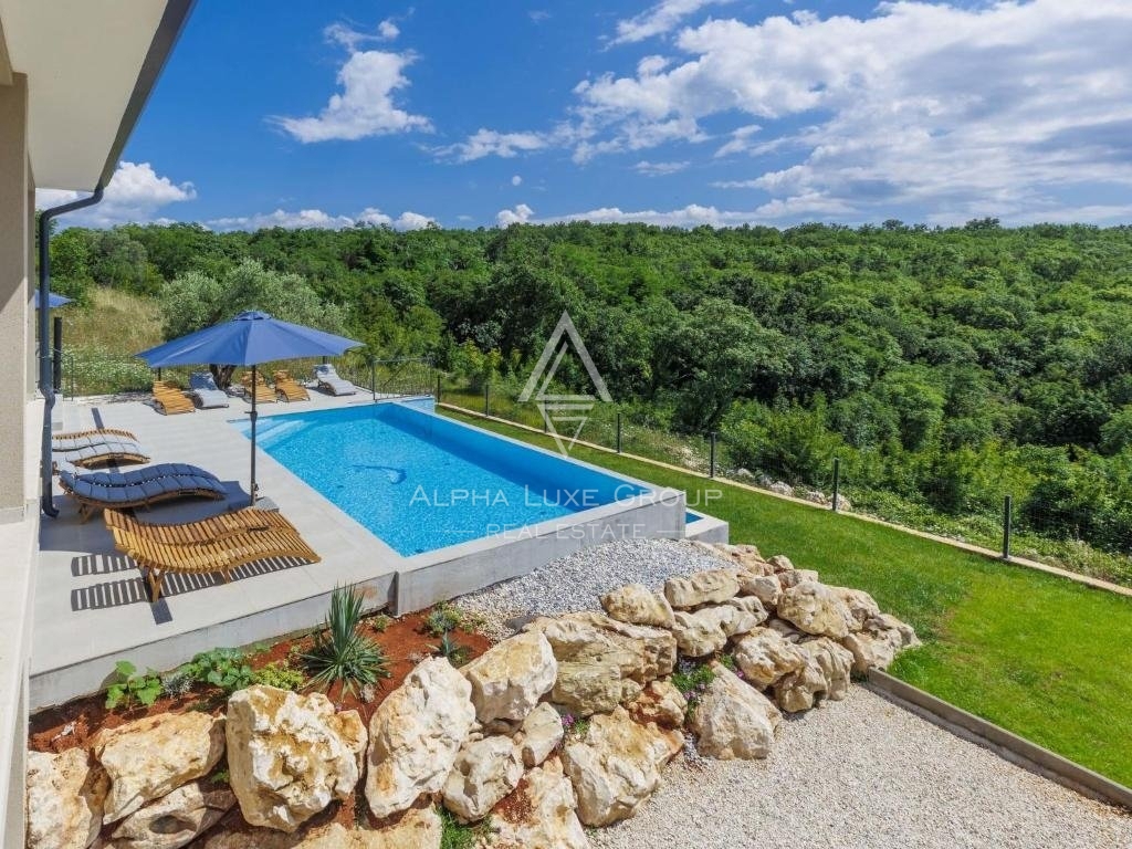 Istria, Novigrad – Splendida villa con vista panoramica sul mare in vendita